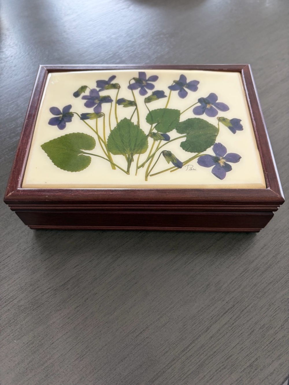 Pressed Violet Flower Wood Jewelry Box Signed Tari - Picture 5 of 5
